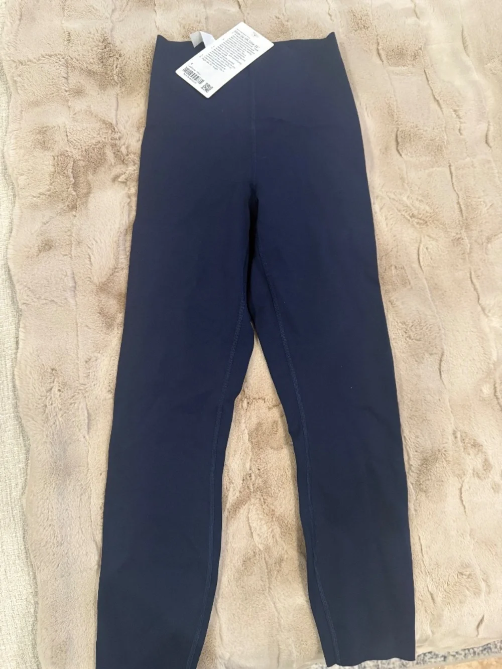 New With Tags - Glow Up HR Crop 23